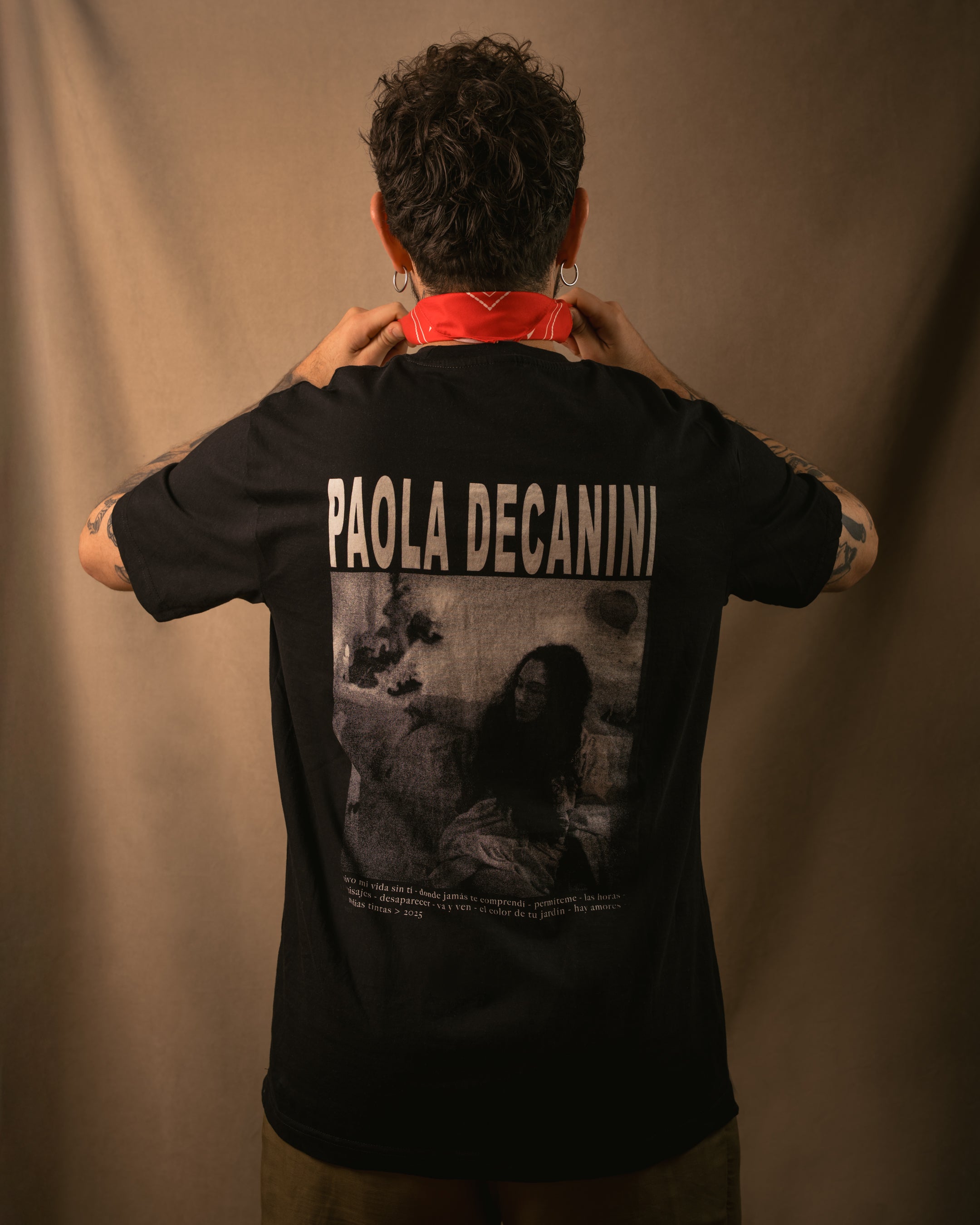 Player Negra - Después del Norte por Paola Decanini