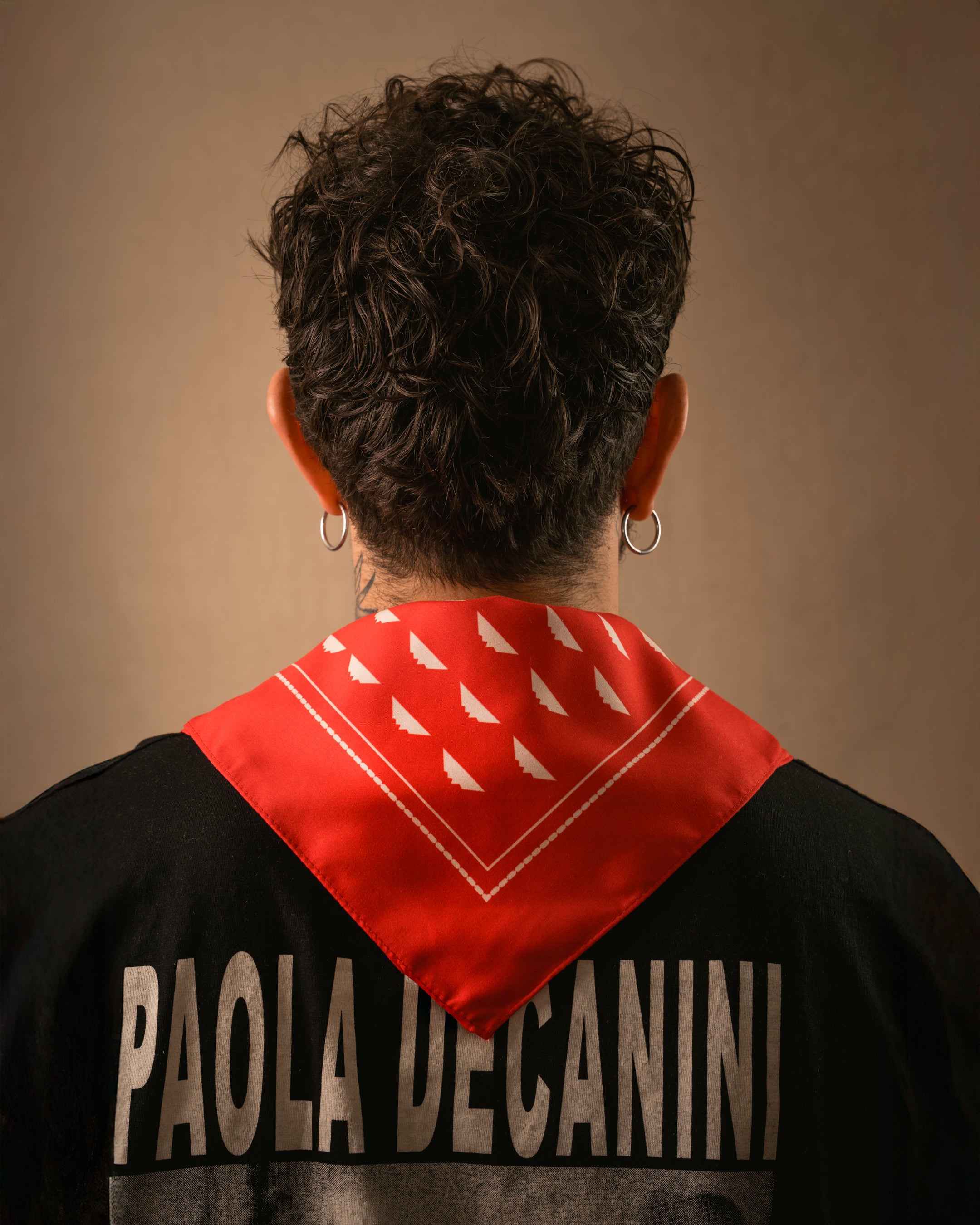 Mascada Roja por Paola Decanini