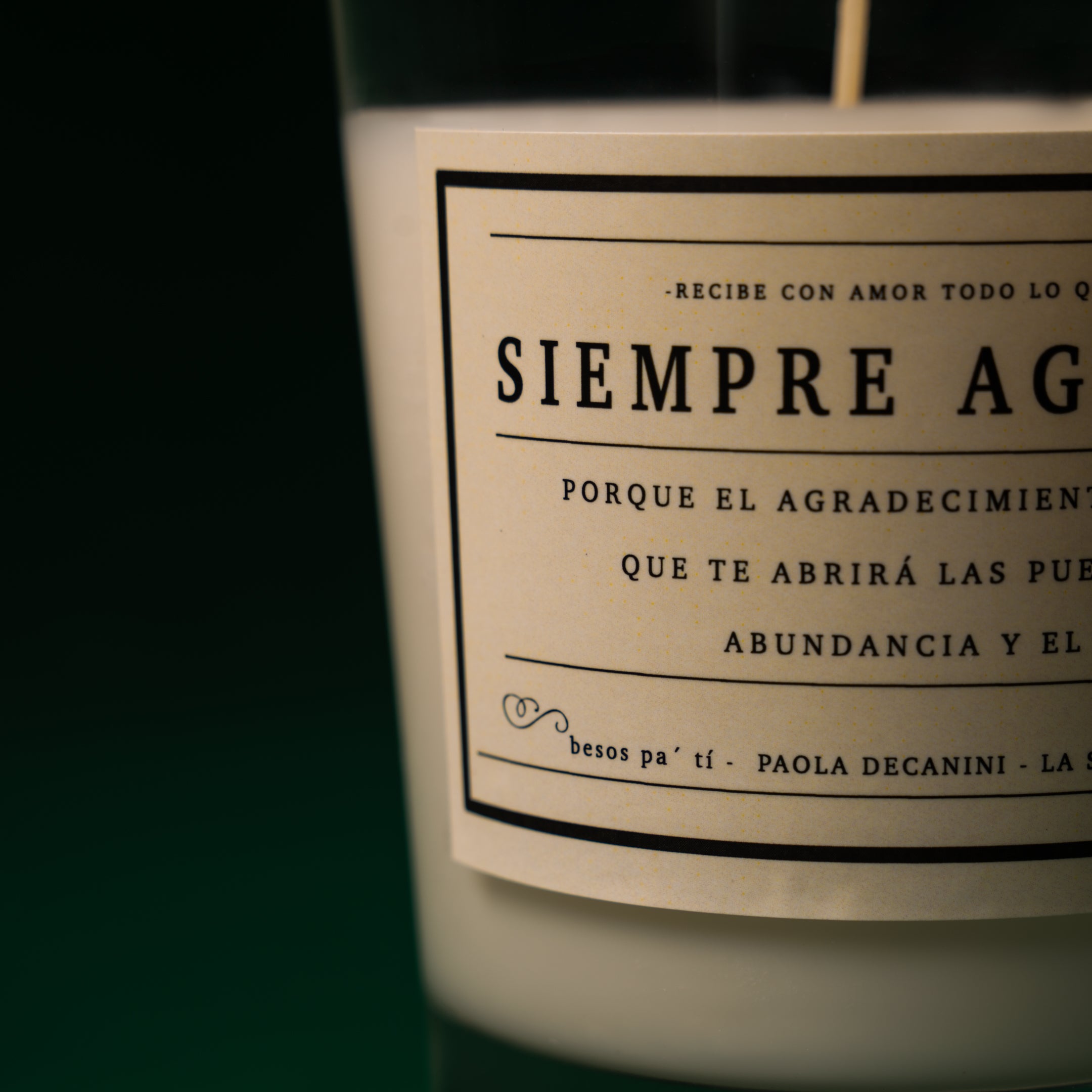 Vela Aromatica - Siempre Agradece por Paola Decanini - Colección AMARGA NAVIDAD